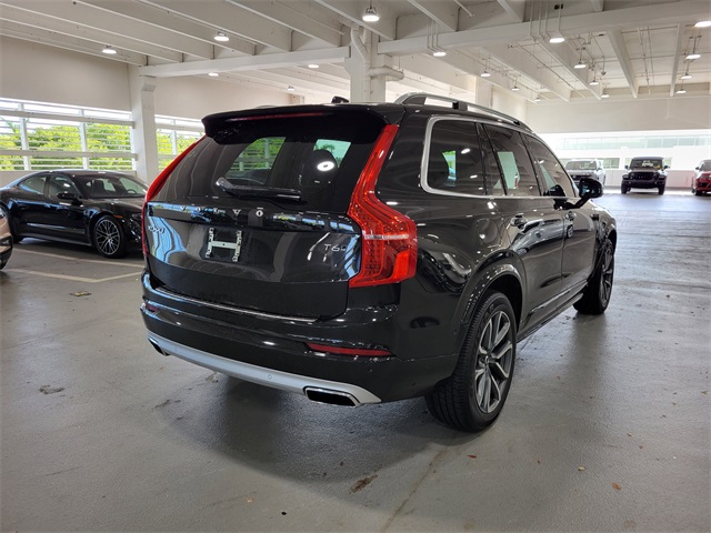 2019 Volvo XC90 T6 Momentum photo 8