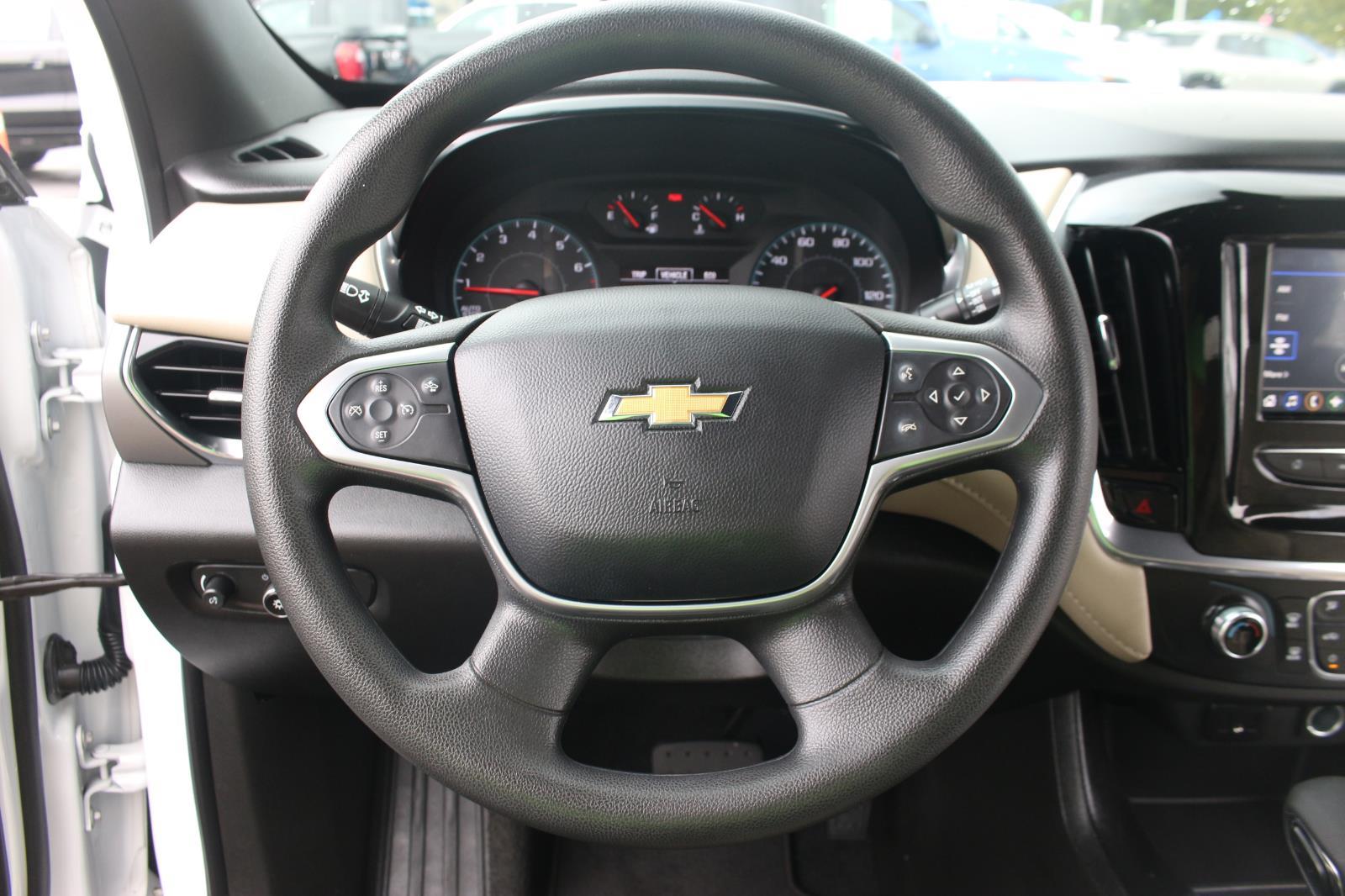 2023 Chevrolet Traverse LS photo 15