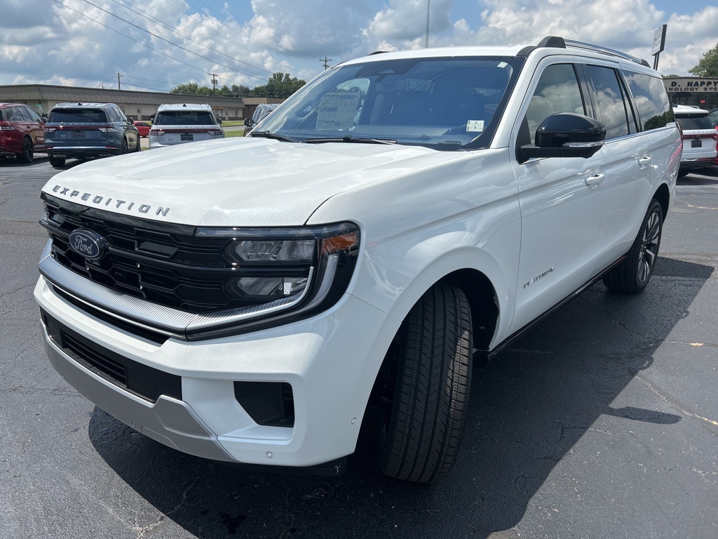 2025 Ford Expedition Platinum MAX photo 3