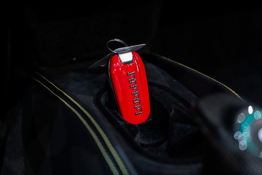 2022 Ferrari F8 Spider Base photo 31