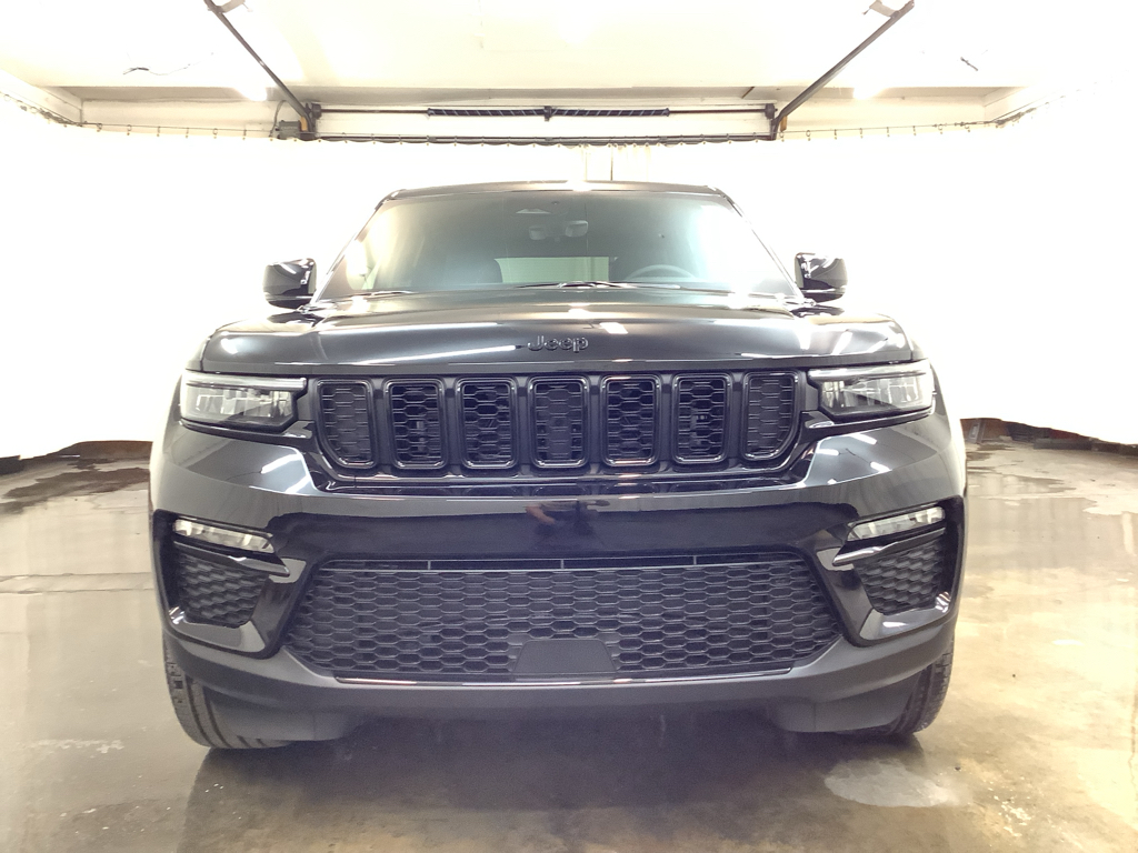 2025 Jeep Grand Cherokee Limited photo 7