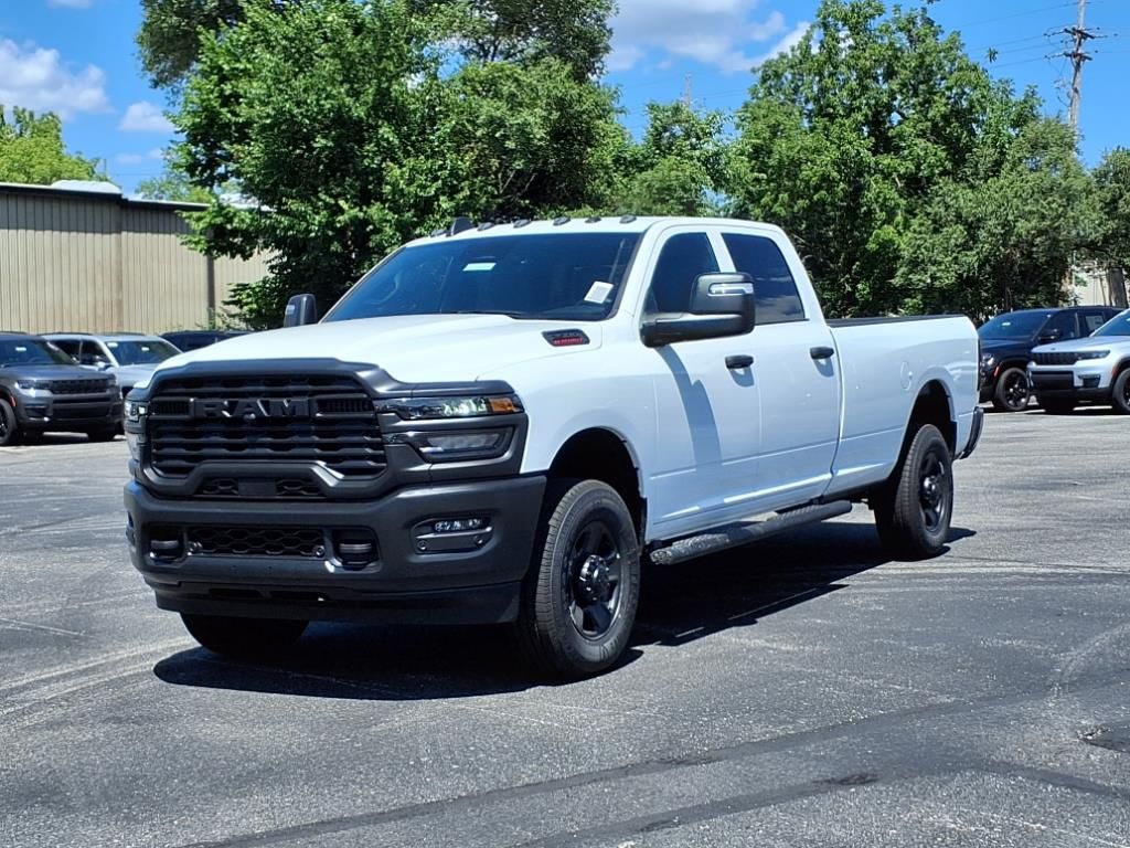 2025 Ram 2500 Tradesman photo 2