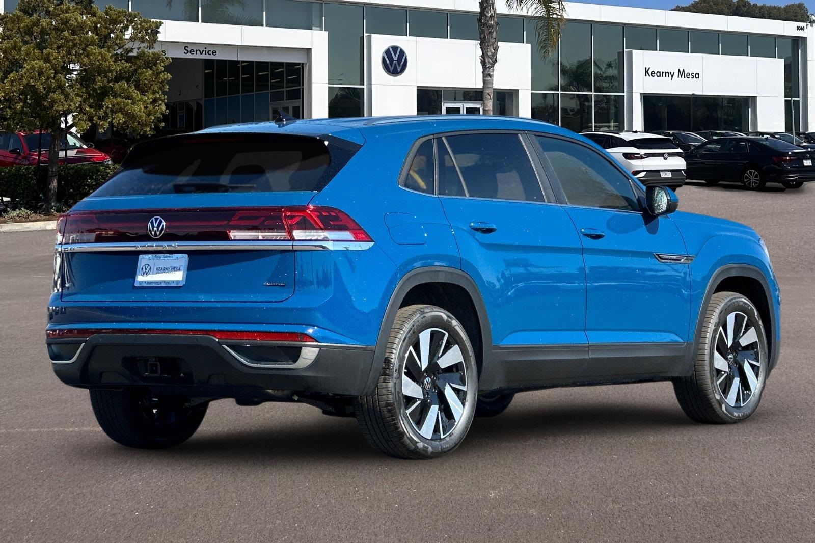 2026 Volkswagen Atlas Cross Sport SE Technology photo 4