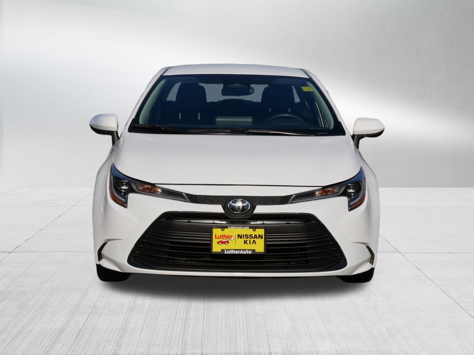 2024 Toyota Corolla LE photo 2