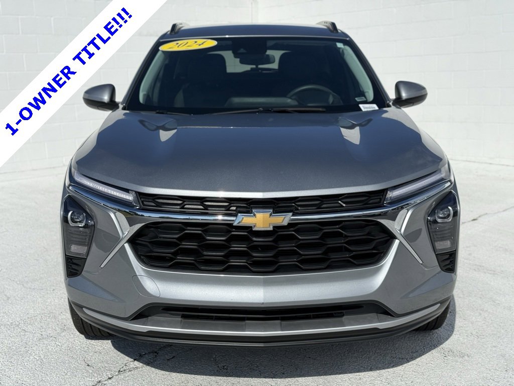 2024 Chevrolet Trax LT photo 3