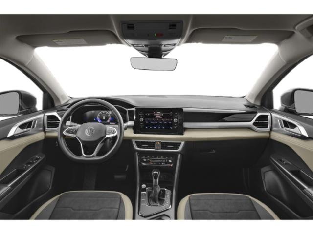 2025 Volkswagen Taos SE photo 7