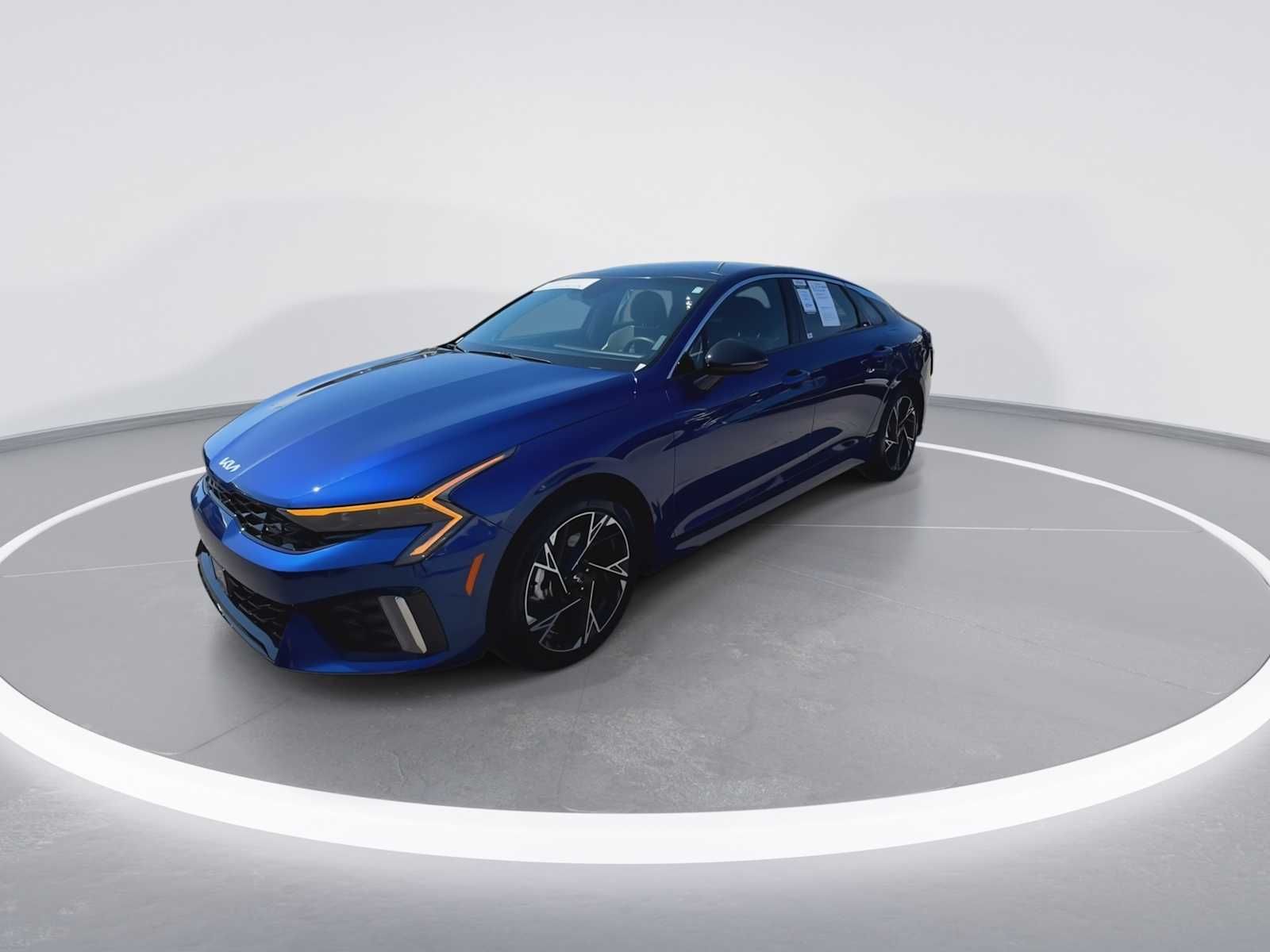 2025 Kia K5 GT-Line photo 4