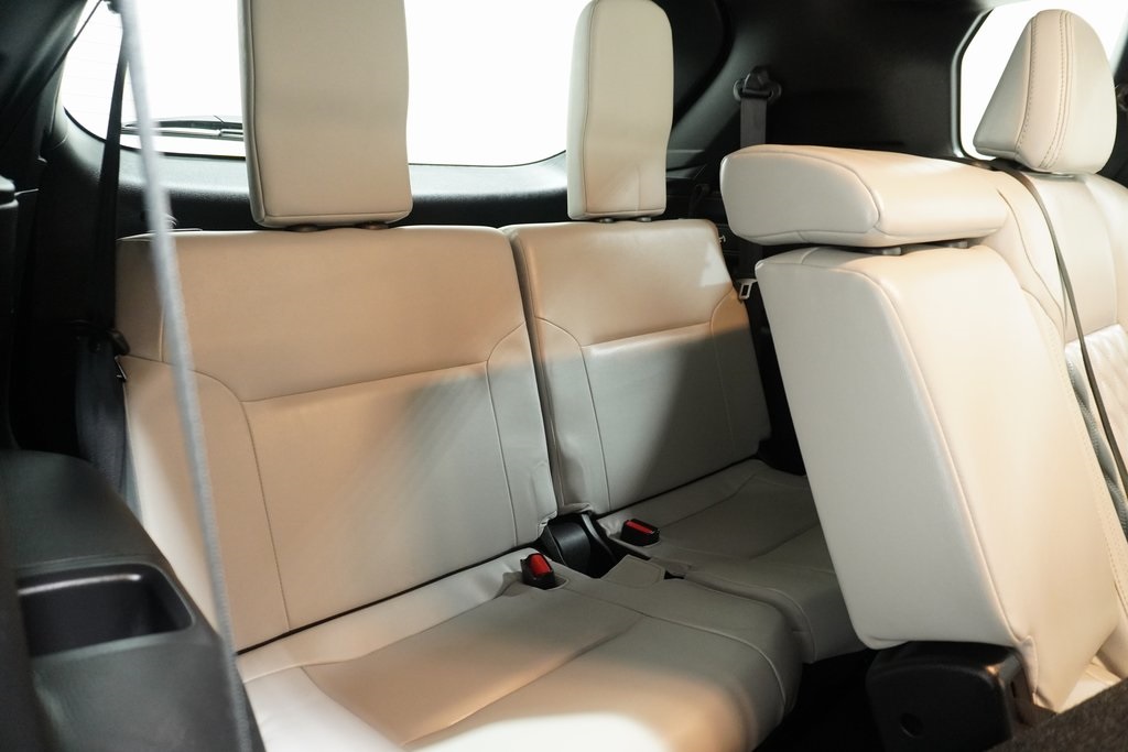 2024 Mitsubishi Outlander SEL photo 16