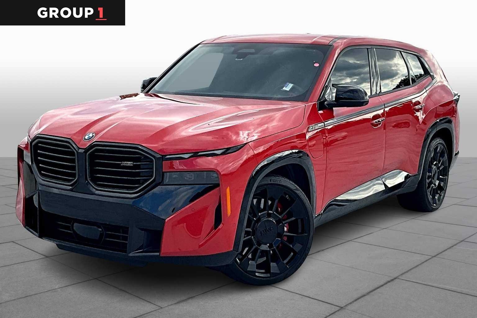 2023 BMW XM Base's photo