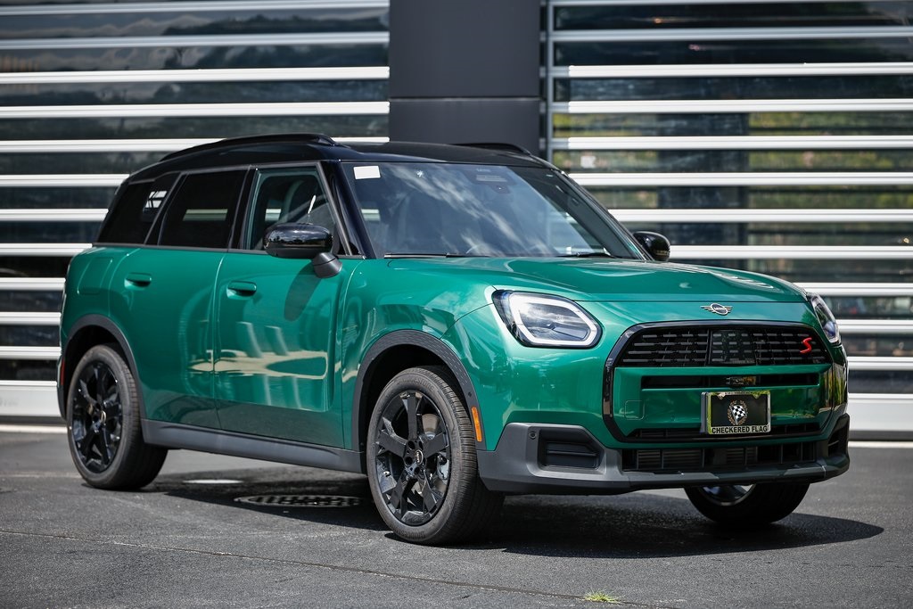 2025 MINI Countryman S's photo