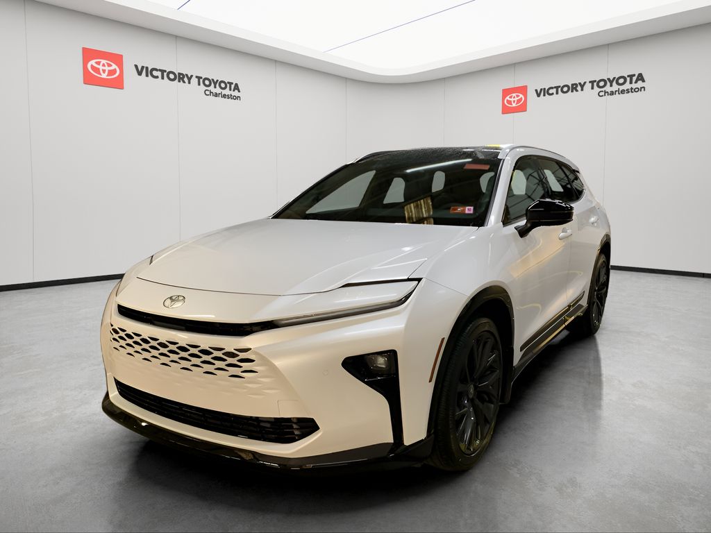 2025 Toyota Crown Signia Limited's photo