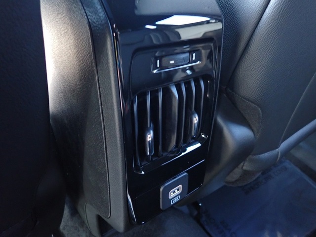 2025 Jeep Compass Limited photo 16