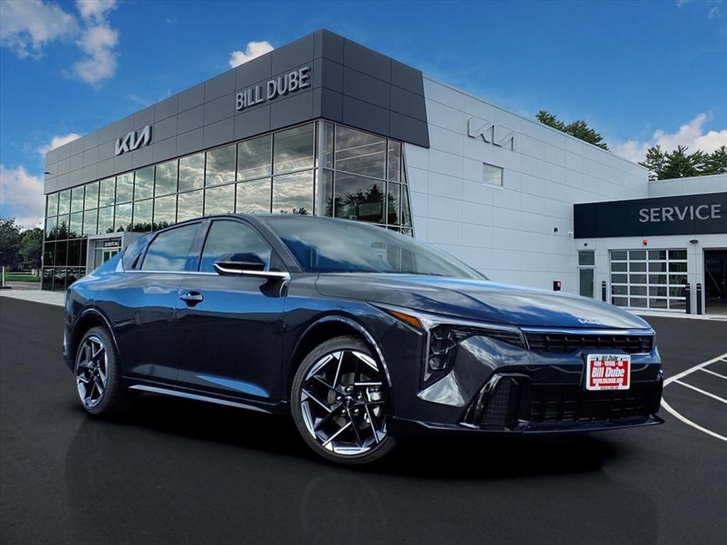 2025 Kia K4 GT-Line's photo