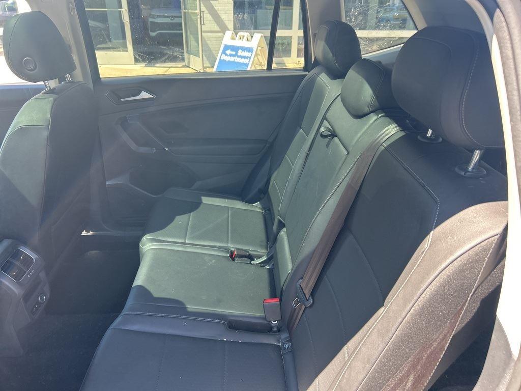 2018 Volkswagen Tiguan SEL photo 10