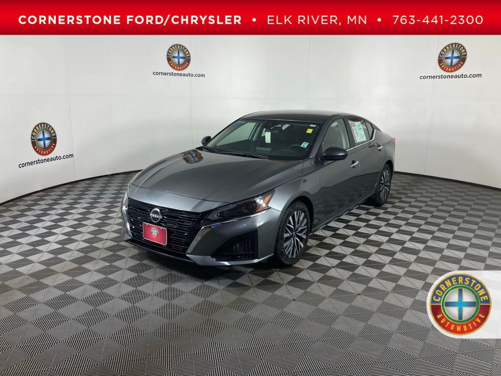 2024 Nissan Altima SV