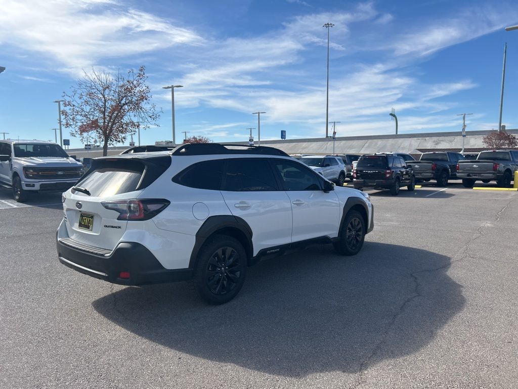 2023 Subaru Outback Onyx Edition photo 4