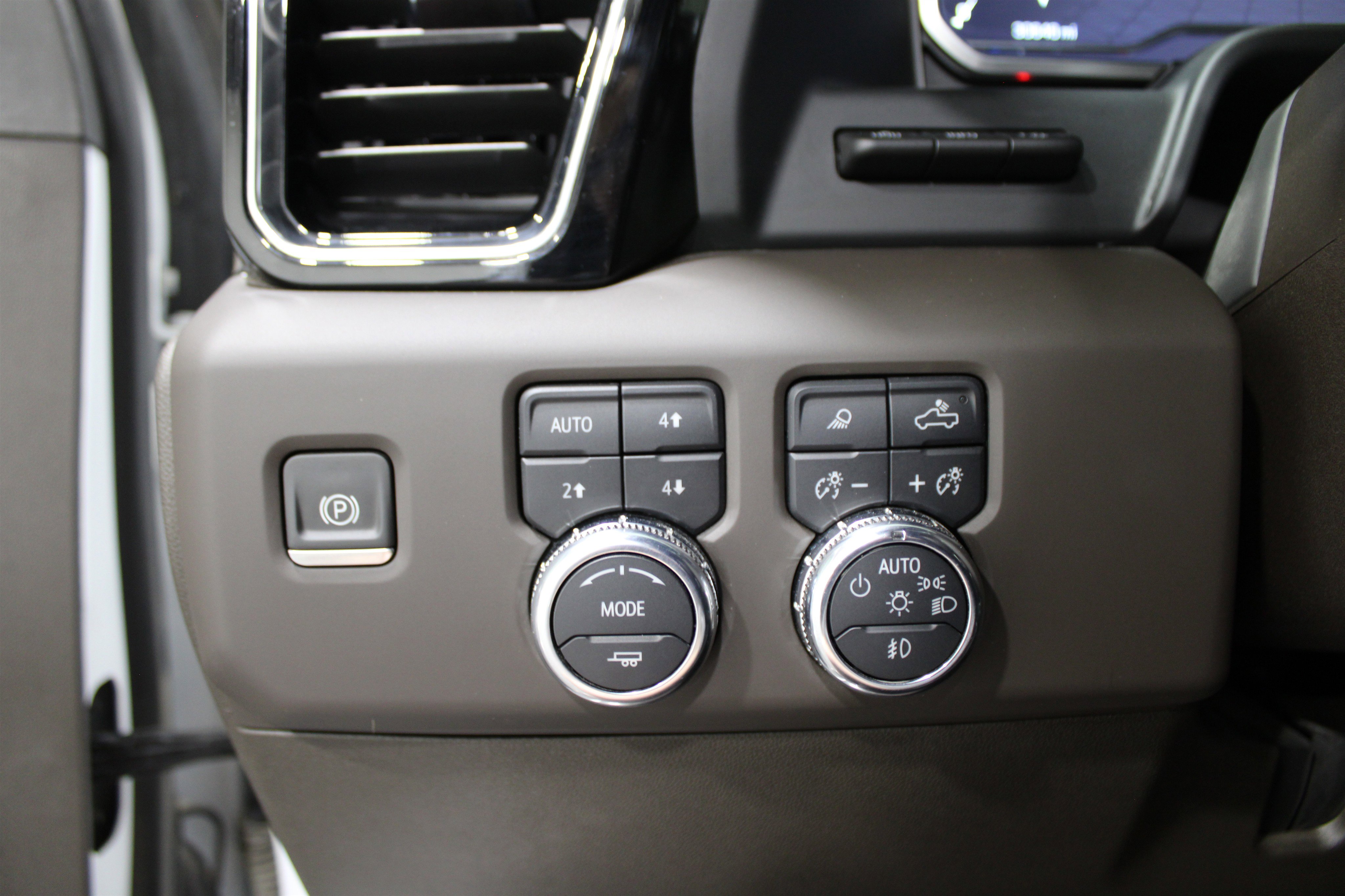 2024 Gmc Sierra 2500 HD Denali photo 4
