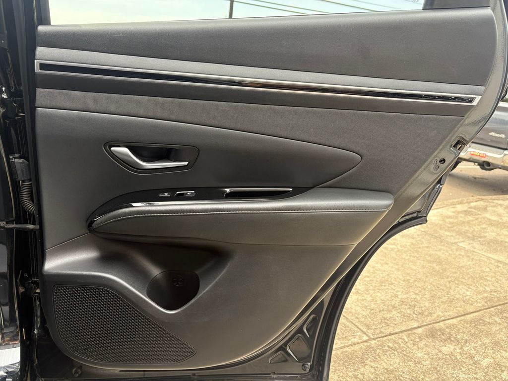 2023 Hyundai Tucson Limited photo 29