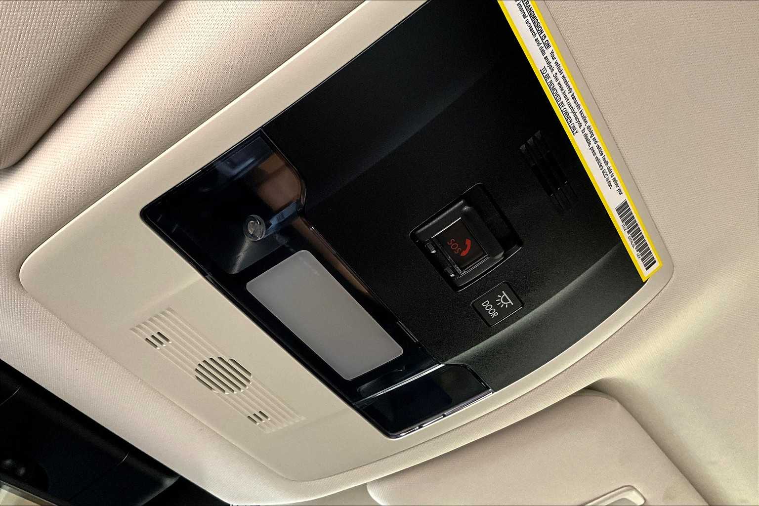 2022 Lexus UX 200 photo 31