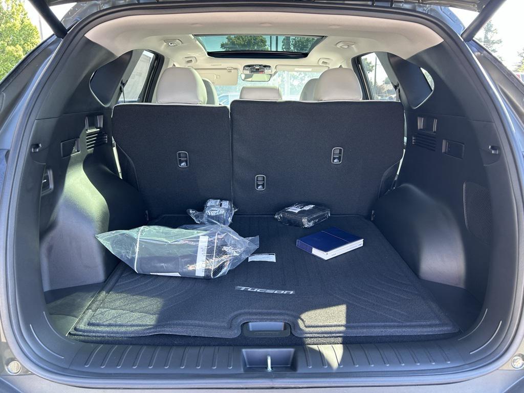 2025 Hyundai Tucson Limited photo 26