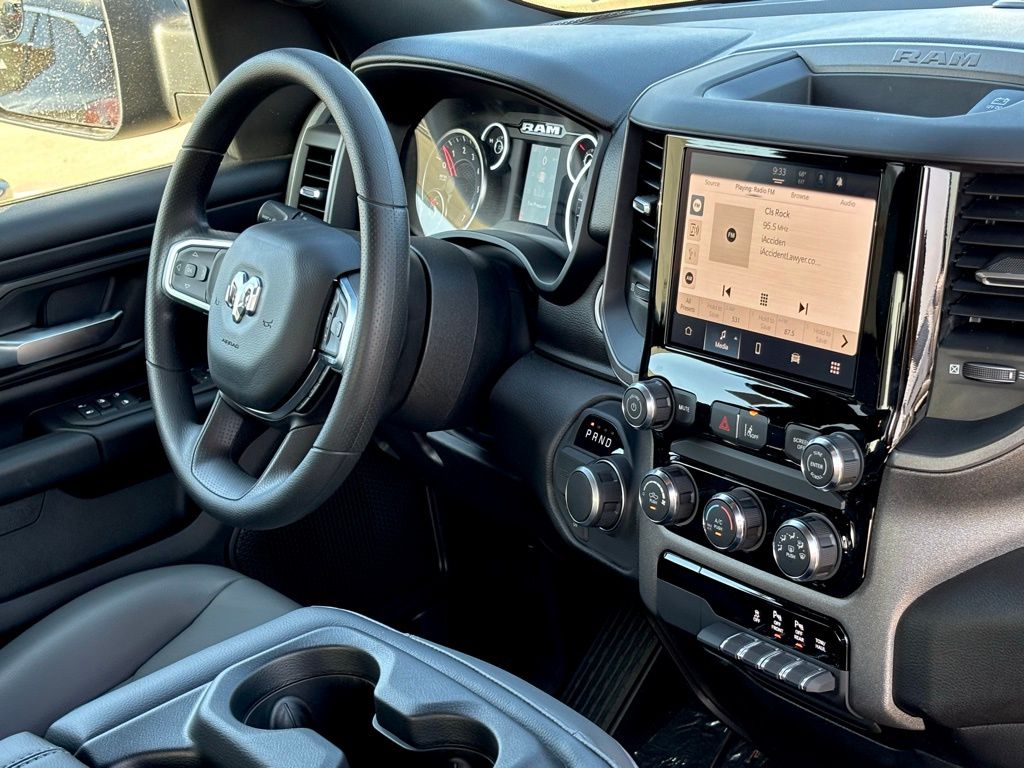 2026 Ram 1500 Tradesman photo 17