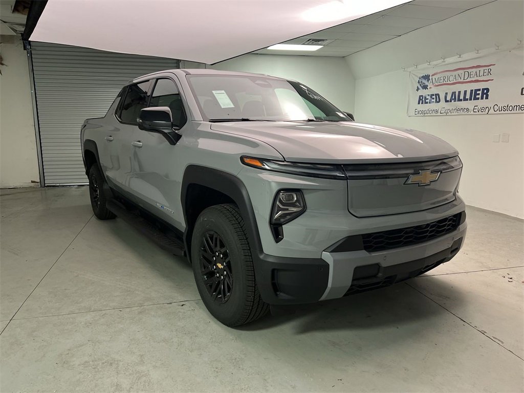 2026 Chevrolet Silverado EV LT's photo