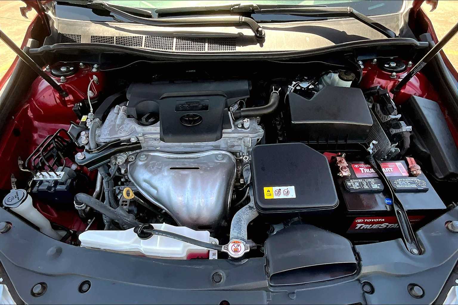 2017 Toyota Camry LE photo 28