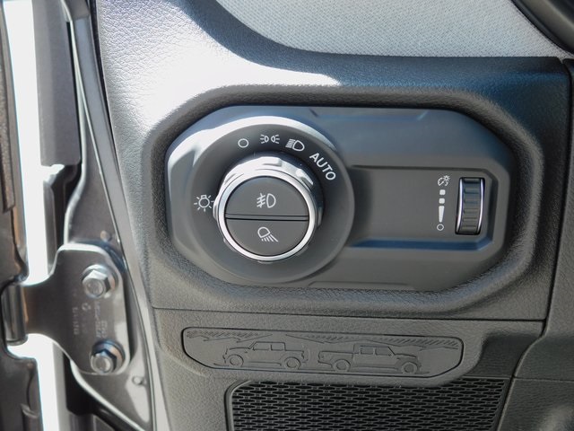 2025 Jeep Gladiator Sport S photo 20