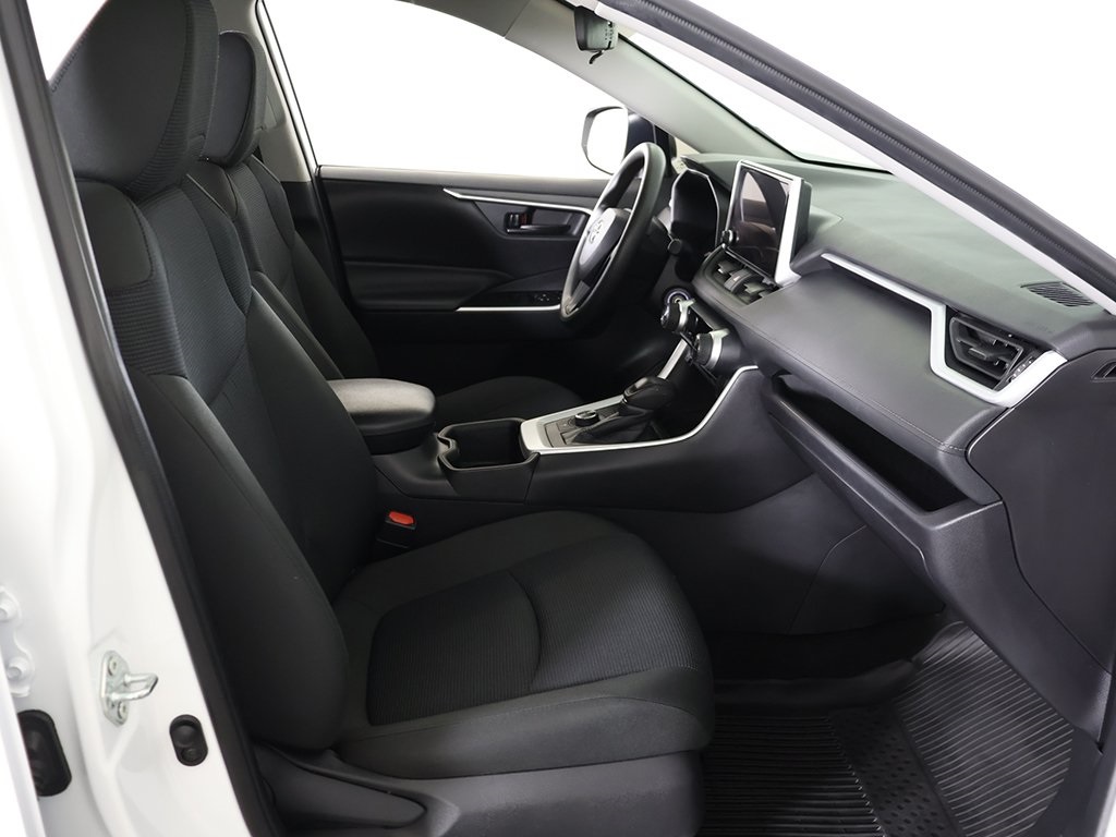 2024 Toyota RAV4 Hybrid LE photo 22
