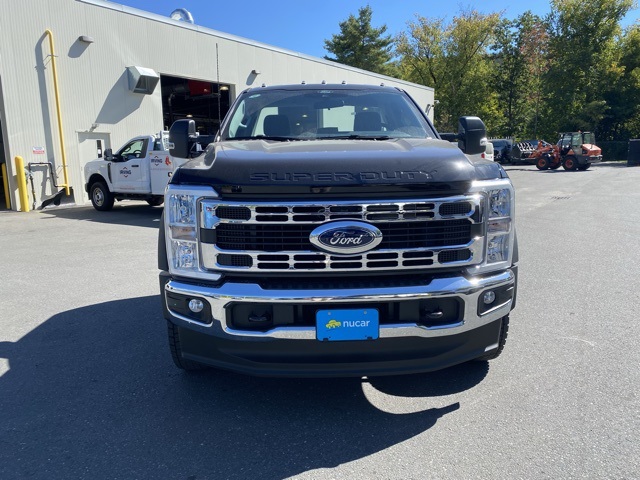 2026 Ford F-550 photo 2