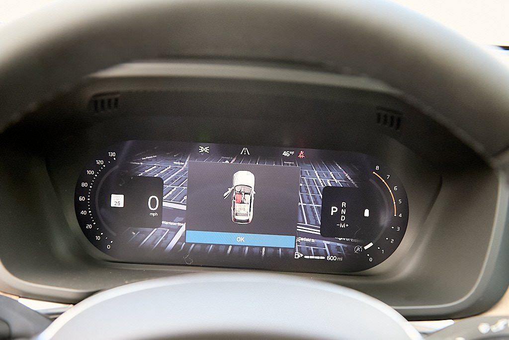 2026 VOLVO XC60 - Image 14