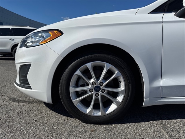 2020 Ford Fusion Hybrid SE photo 9