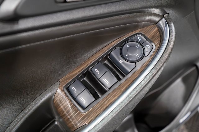 2023 Chevrolet Malibu 2LT photo 13