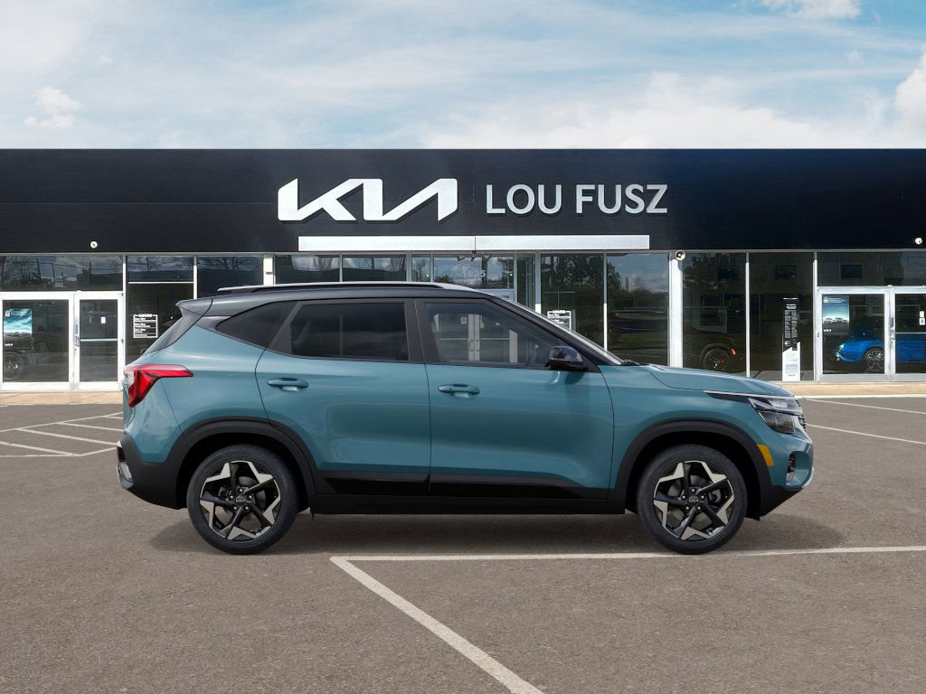 2026 Kia Seltos S photo 2