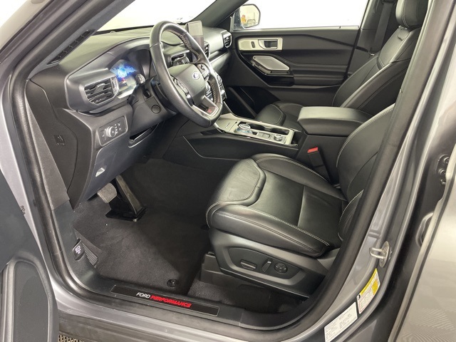 2022 Ford Explorer ST photo 8