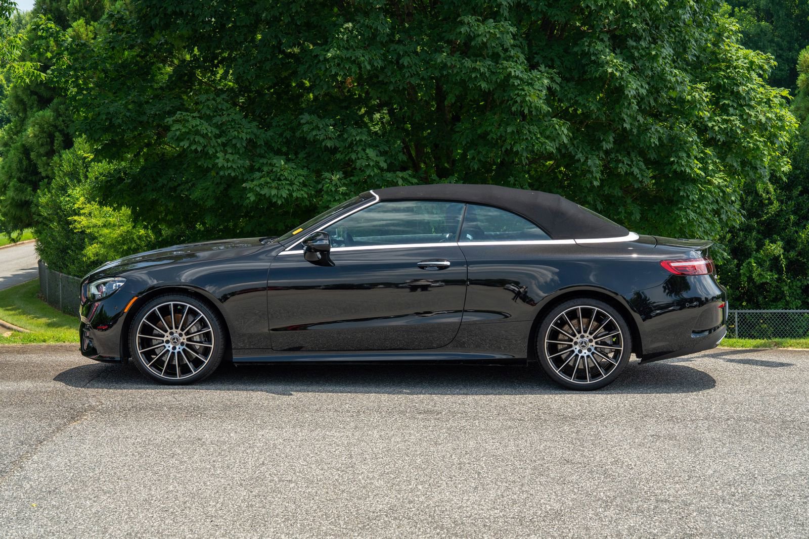 2023 Mercedes Benz E 450 photo 3