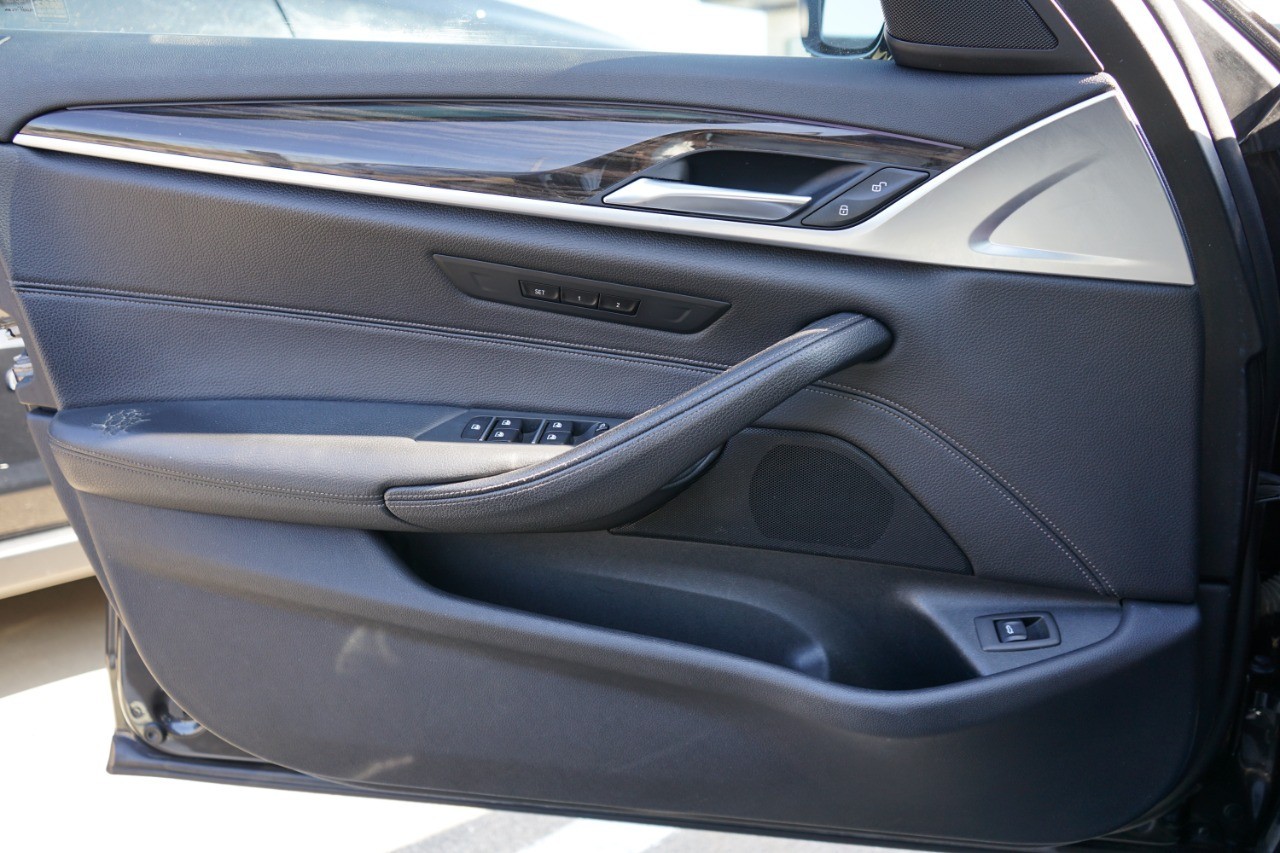 2020 Bmw 540i Sedan photo 14