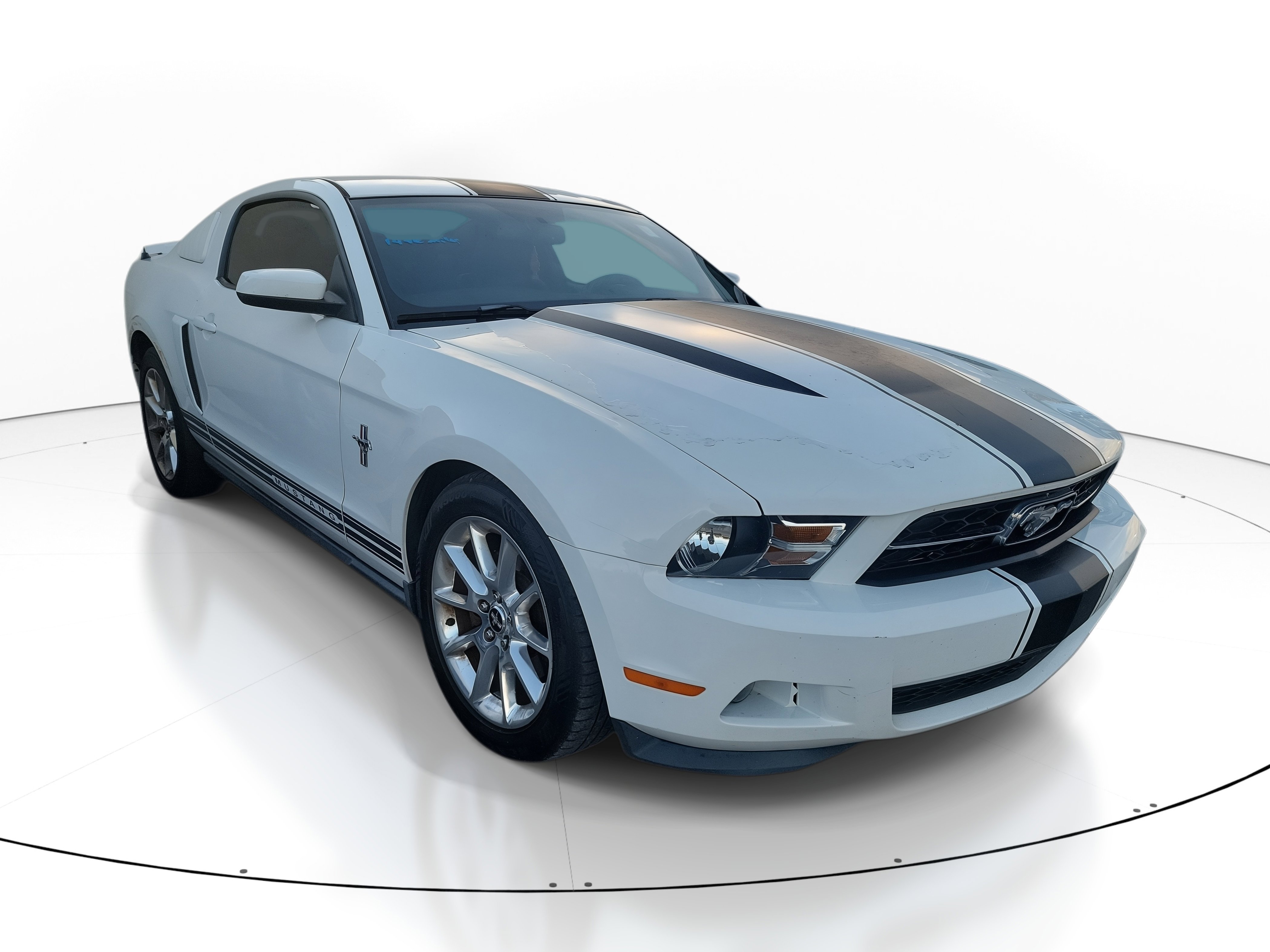 2011 Ford Mustang V6 Premium's photo