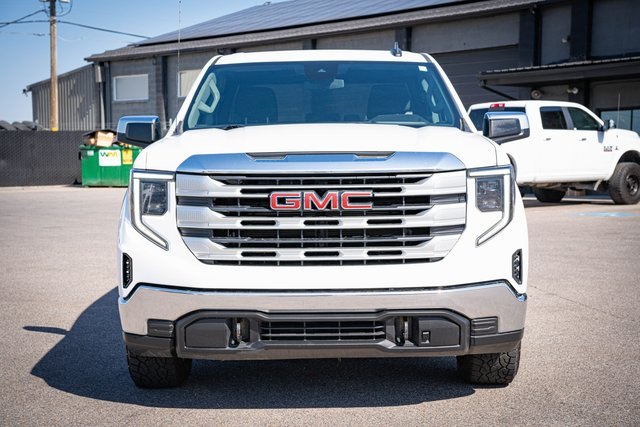 2022 Gmc Sierra 1500 SLE photo 2