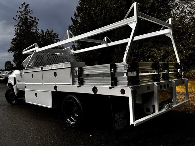 2024 Chevrolet Silverado 5500HD Work Truck photo 4