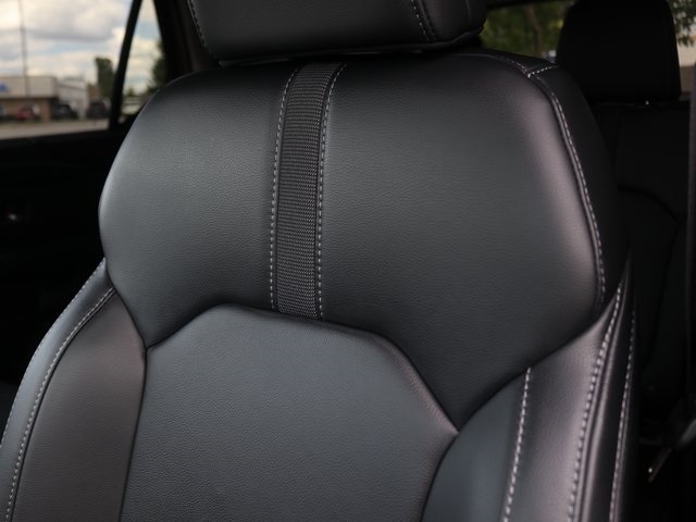 2025 Honda Pilot Touring photo 6