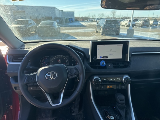 2023 Toyota RAV4 XLE photo 2