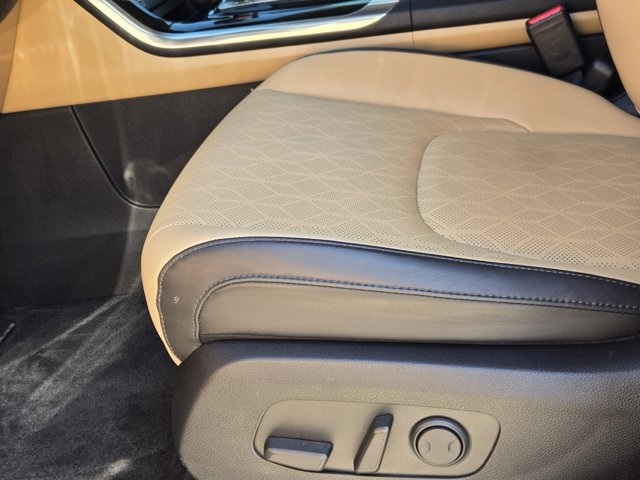 2022 Kia Carnival EX photo 22