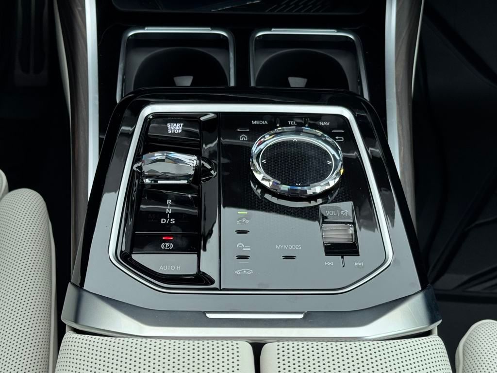 2025 Bmw 740i photo 20