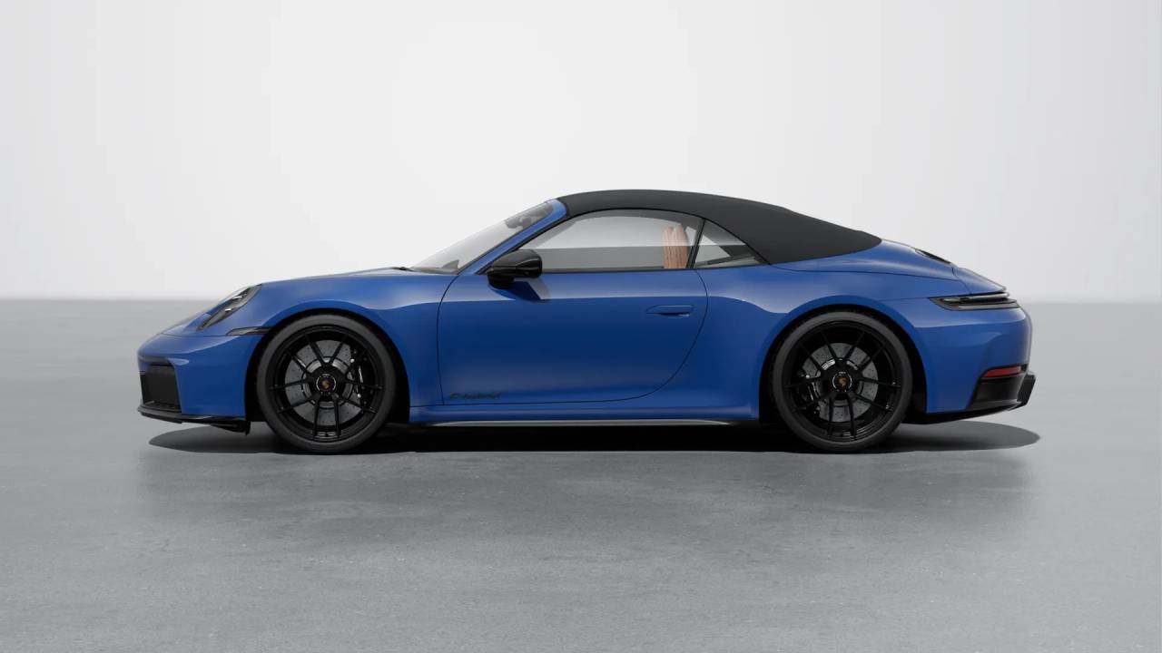 2026 Porsche 911 4 GTS Cabriolet photo 2