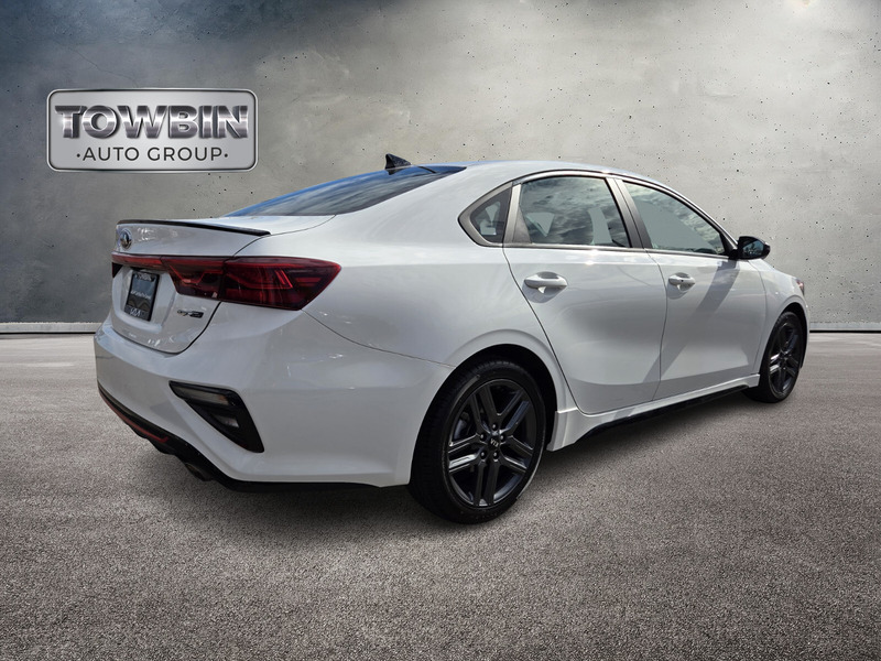 2021 Kia Forte GT-Line photo 4