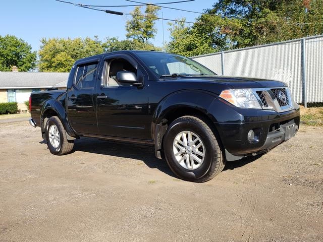 2014 Nissan Frontier SV Crew Cab photo 8