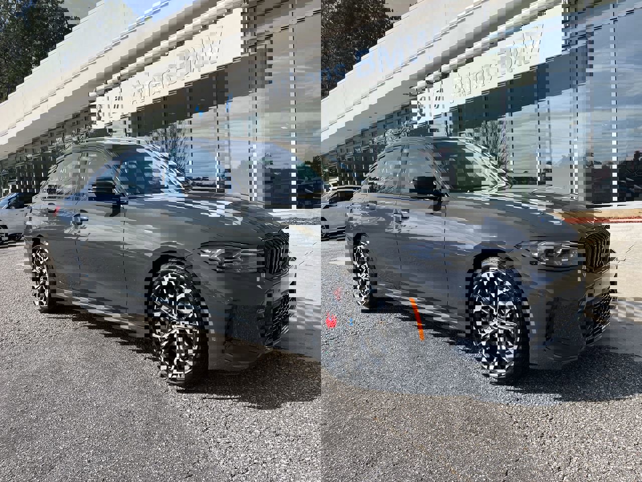 2026 BMW 3 Series 330i's photo