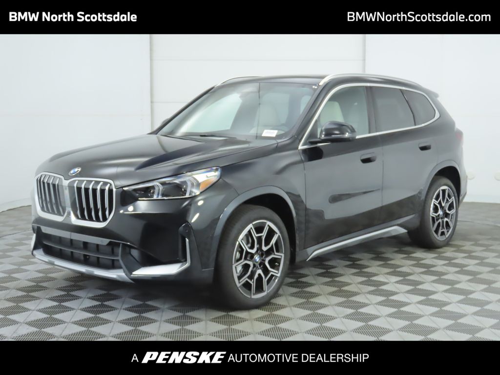 2025 BMW X1 28i's photo