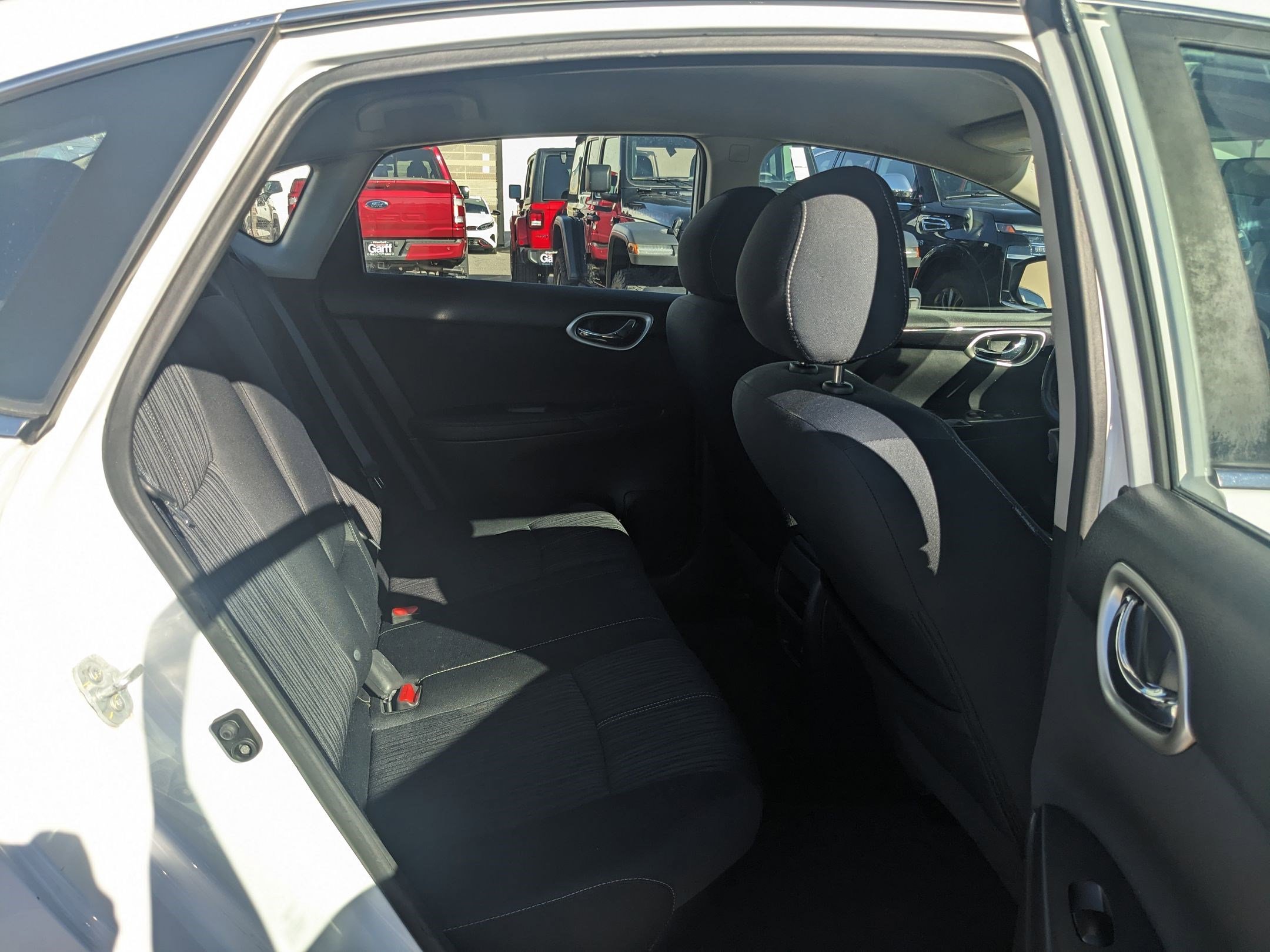 2017 Nissan Sentra SV photo 26